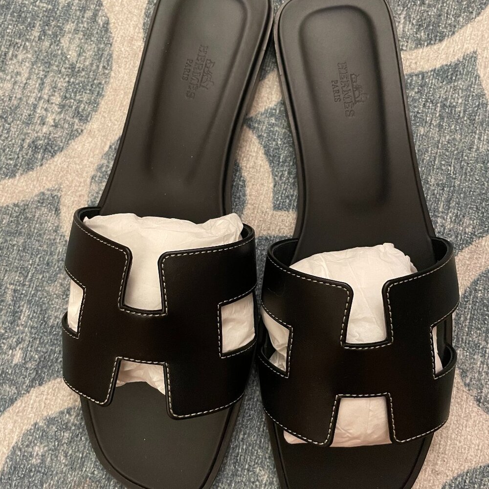 Hermes Oran Sandals Size 41 Black Leather